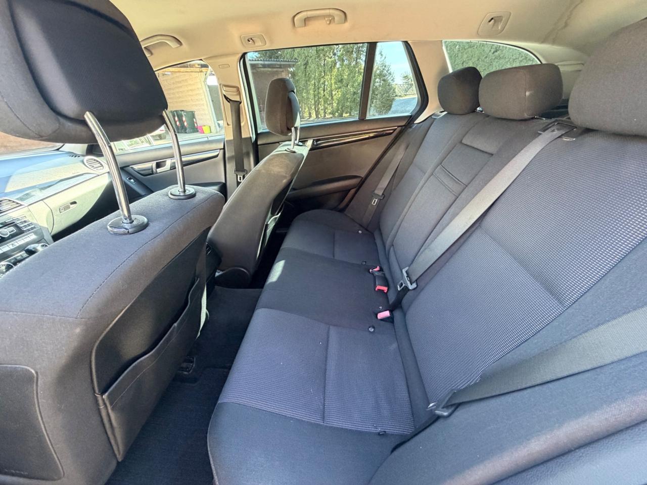 Mercedes-benz C 220 CDI BlueEFFICIENCY Avantgarde