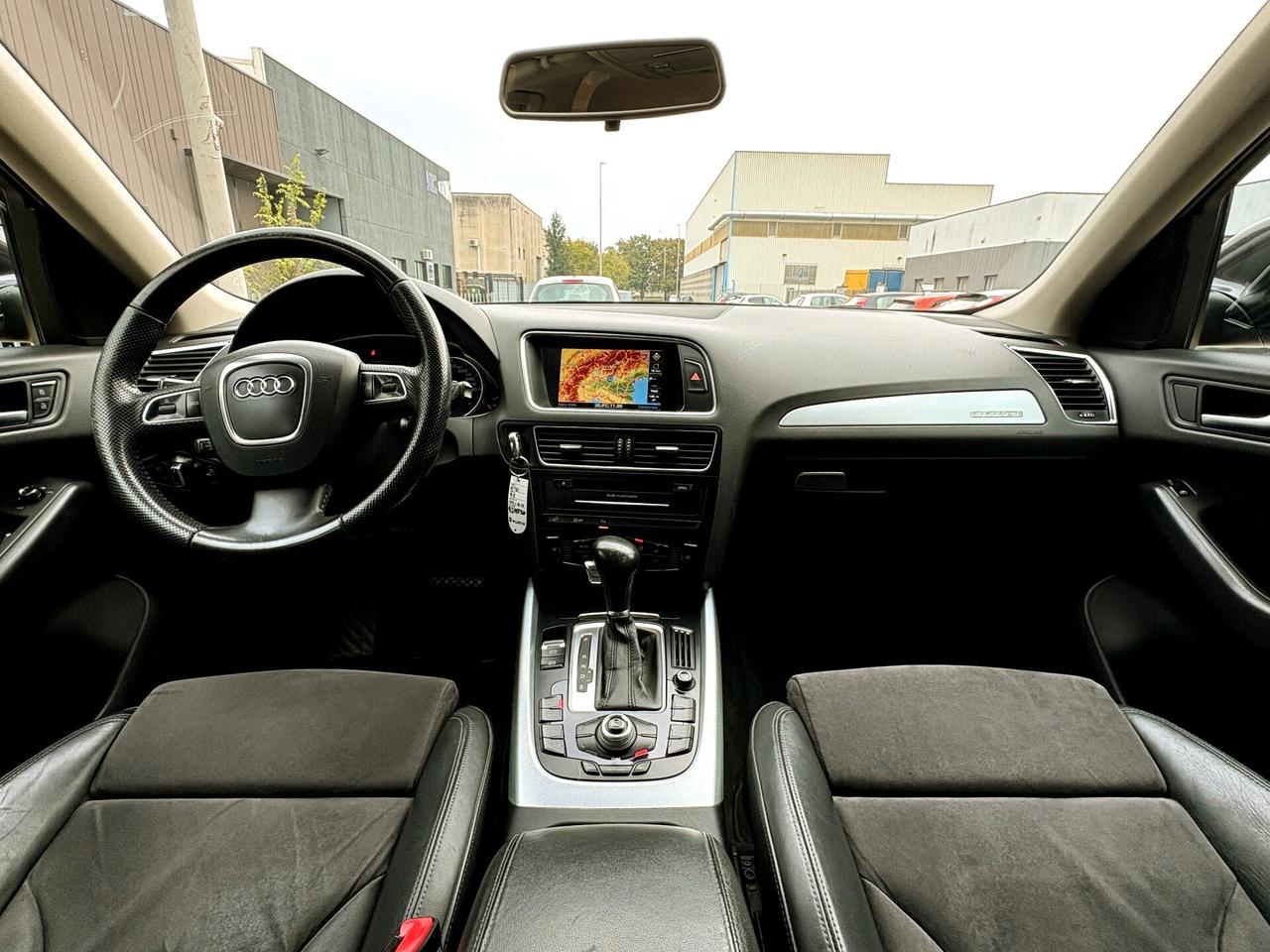 Audi Q5 2.0D aut. "S-line" int/est-Pelle,Nav-FULL