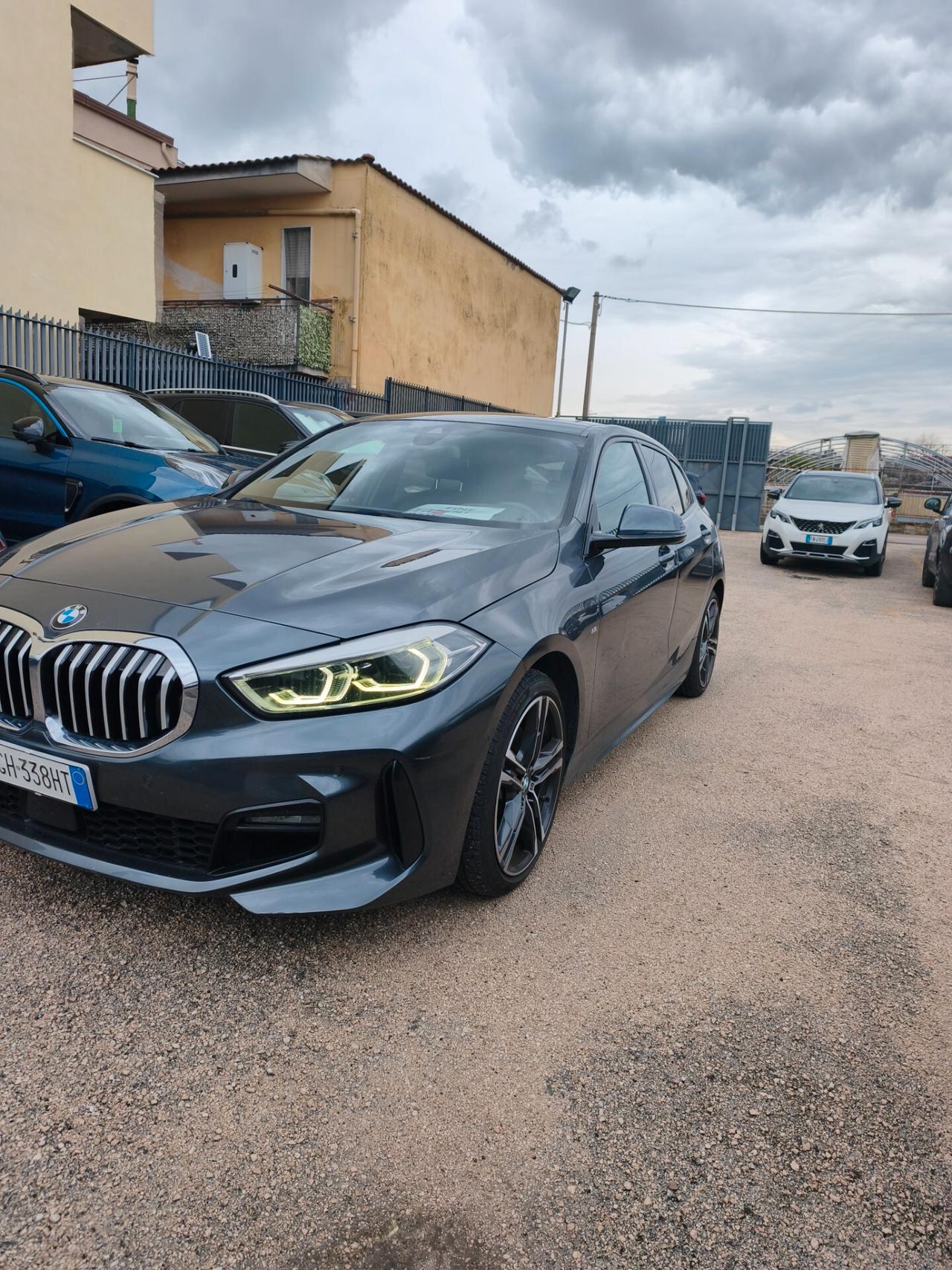 Bmw 116 116d 5p. Msport full led cockpit