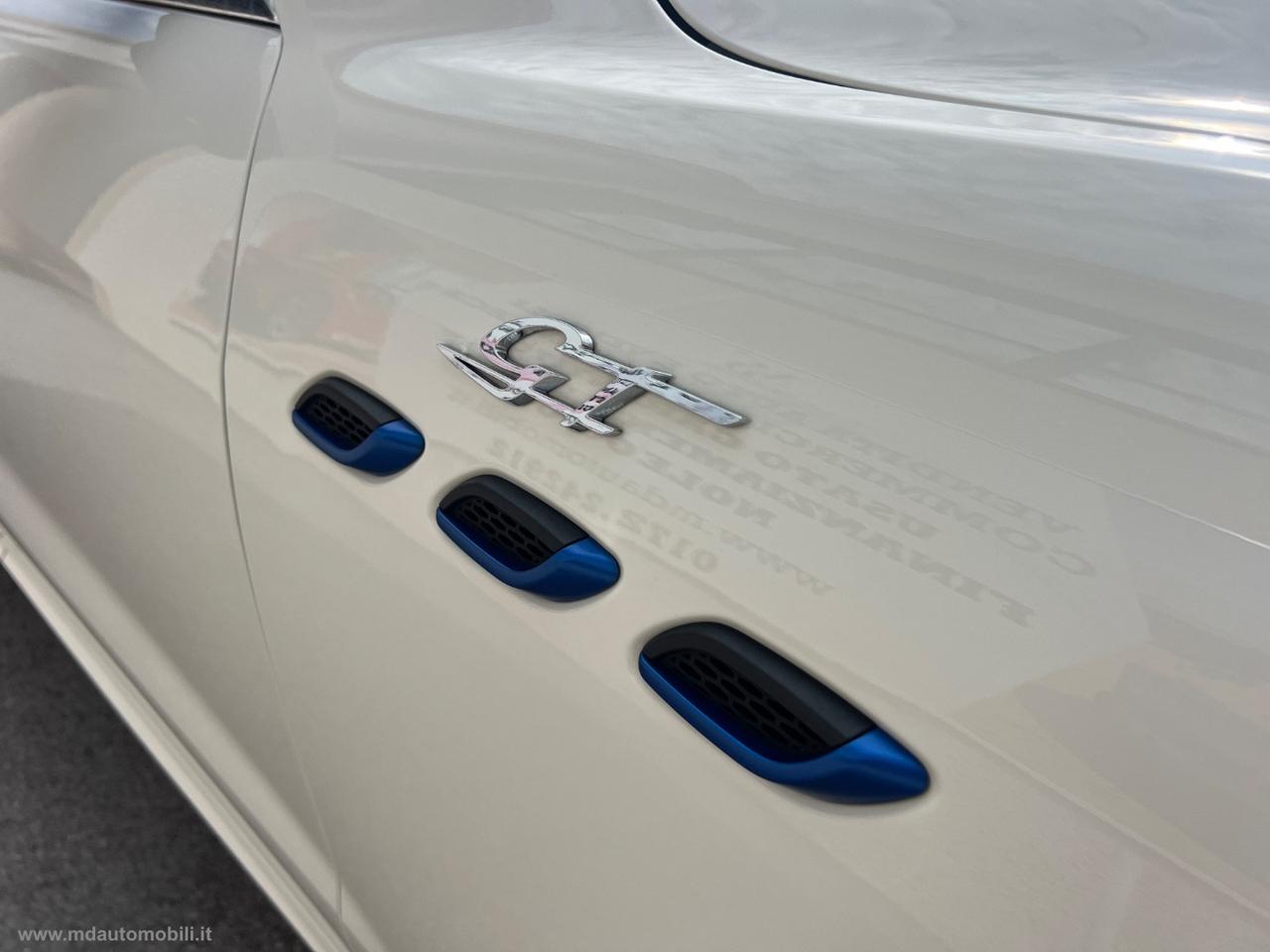 MASERATI Levante 330 CV MHEV AWD GT TETTO 21 IVA ESPOSTA
