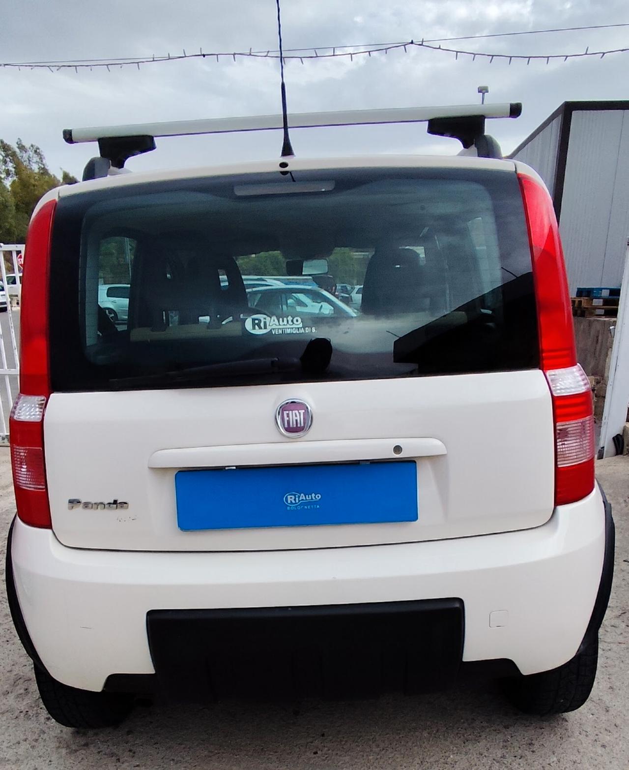 Fiat Panda 1.3 MJT 16V DPF 4x4 Climbing