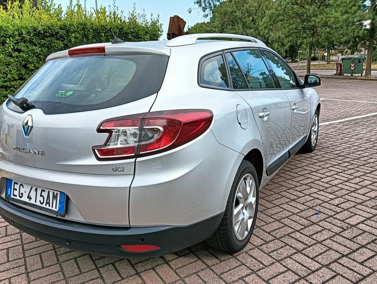 CELL 320 147 1147 WUATSAPP. Megane Mégane 1.5 dCi 110CV EDC SporTour GT Line