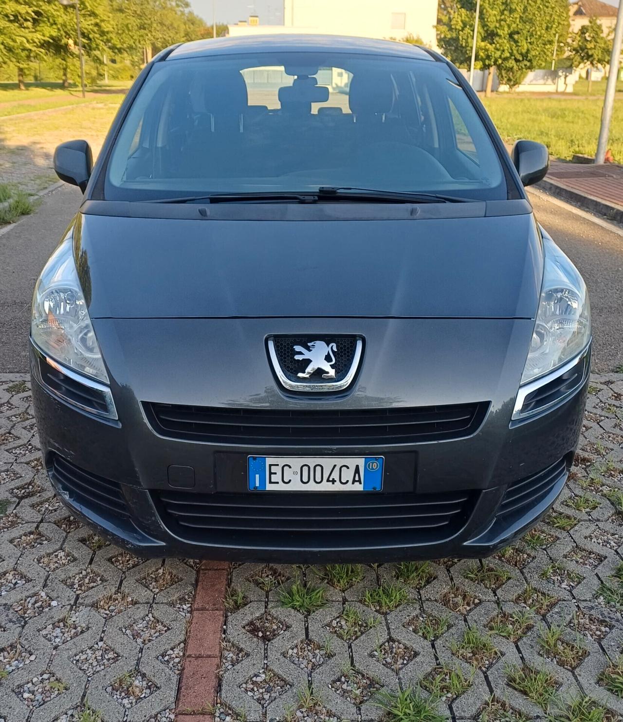 Peugeot 5008 1.6 HDi 112CV Tecno