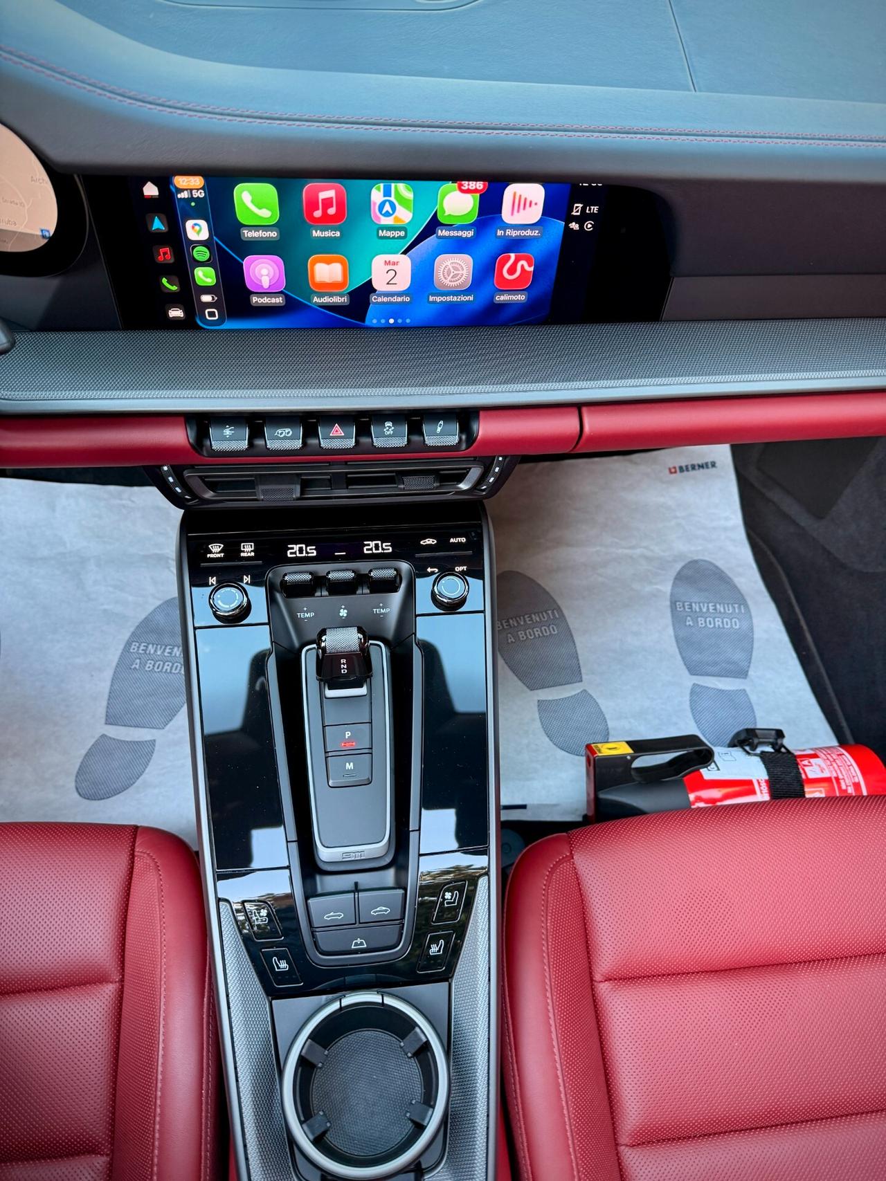 Porsche 911 Carrera 4S Cabriolet