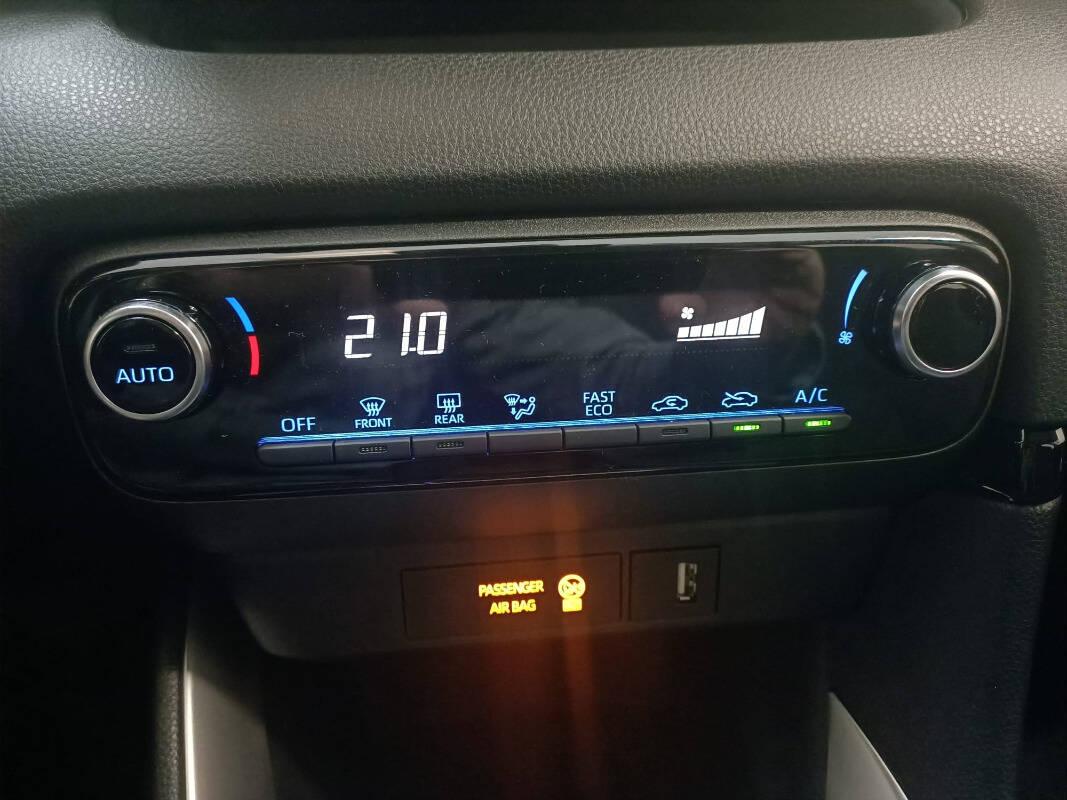 Toyota Yaris 1.5 hybrid Active