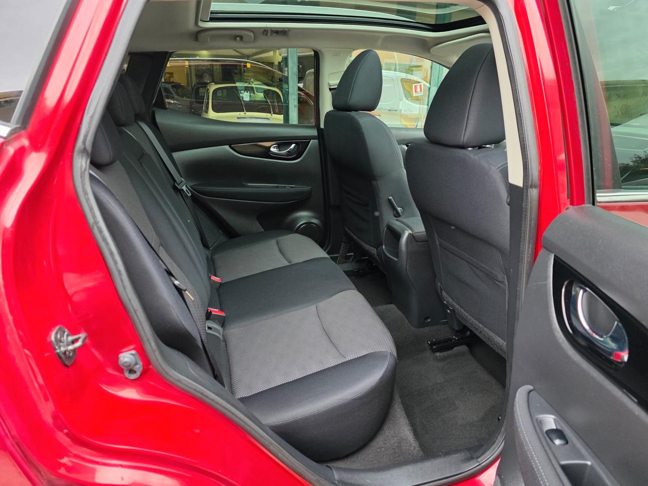 Nissan Qashqai 1.5 dCi 360