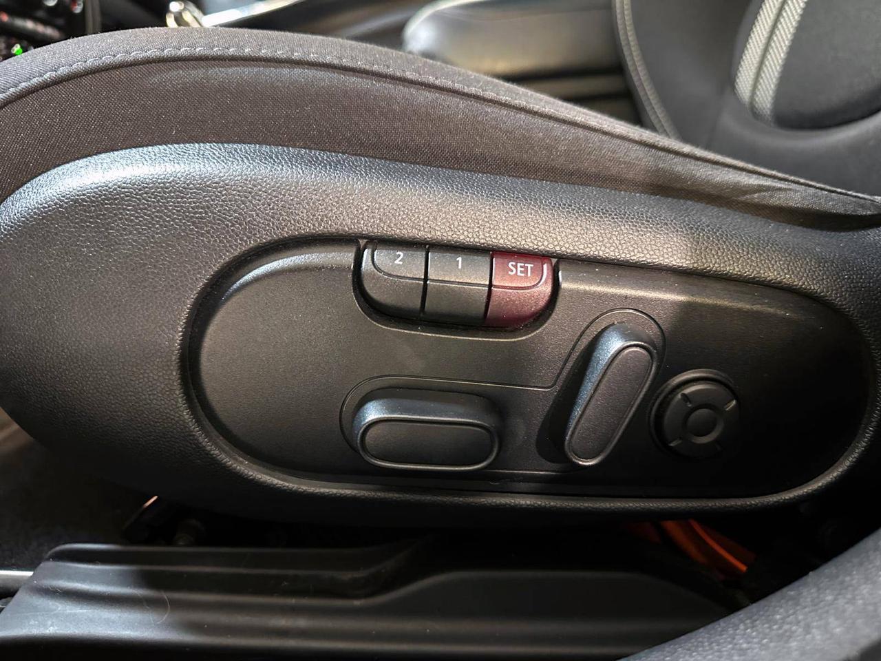 MINI Clubman Cooper S Mayfair Edition