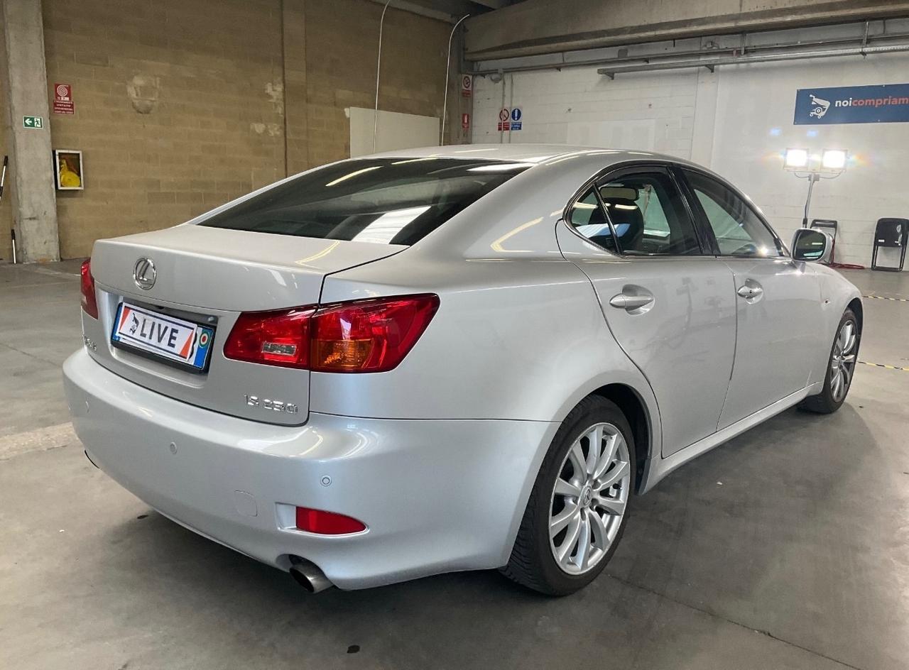 Lexus IS 250 IS 250 2.5 V6 aut.
