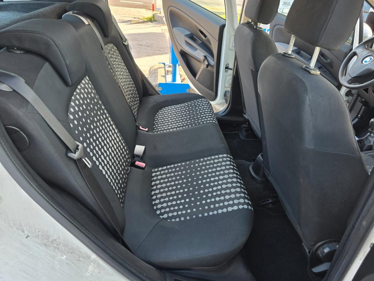Fiat Grande Punto 1.2 5 porte con 182.000km Neopatentati ok