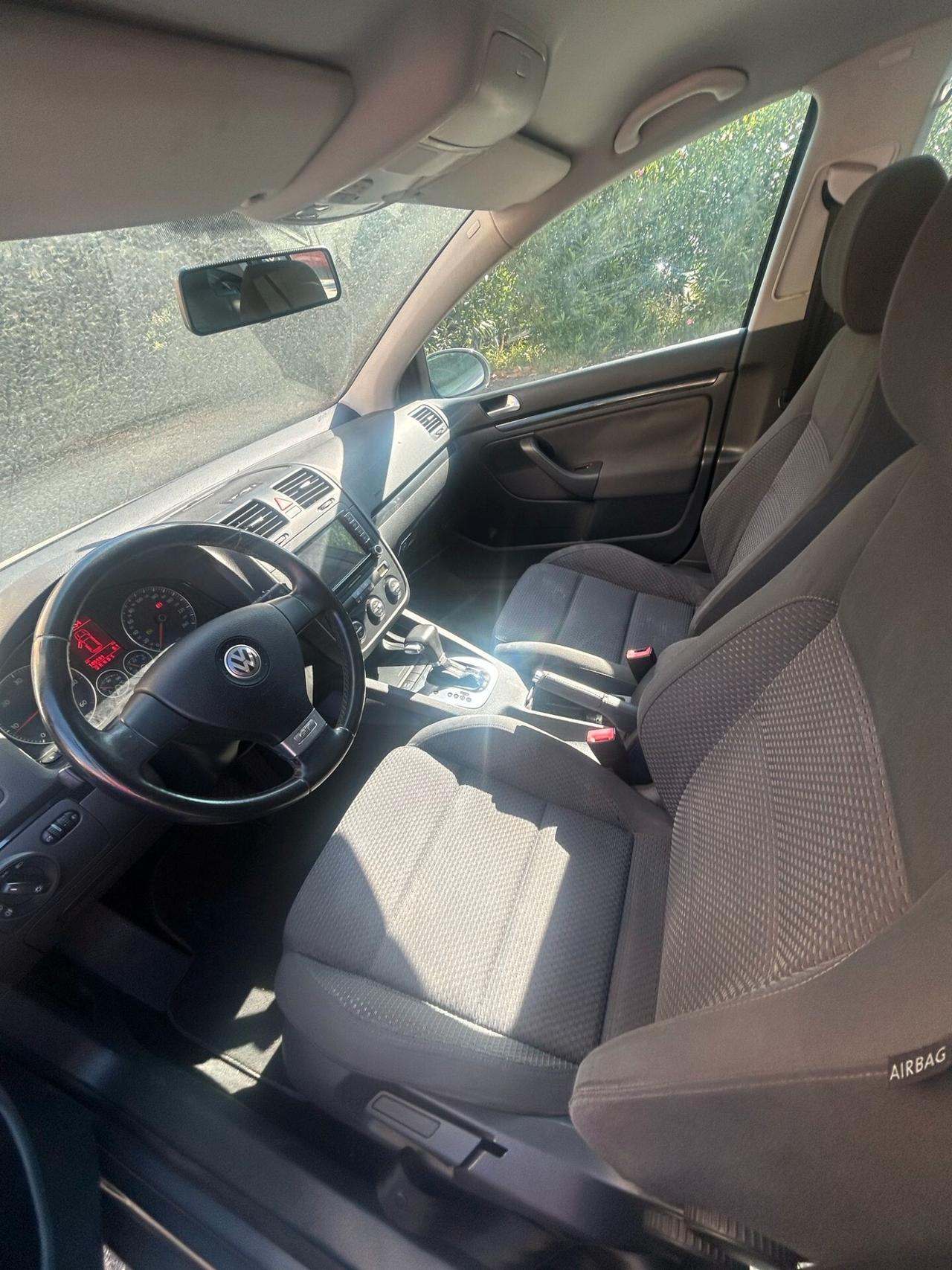 Volkswagen Golf 2.0 TDI DPF 5p. DSG GT Sport