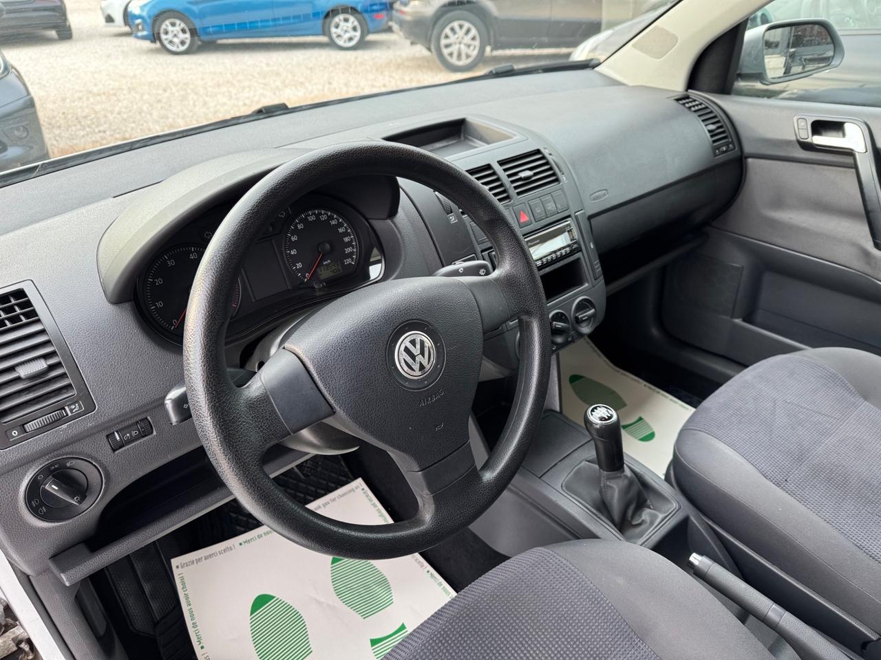 Volkswagen Polo 1.2/70CV 12V 5p. Trendline