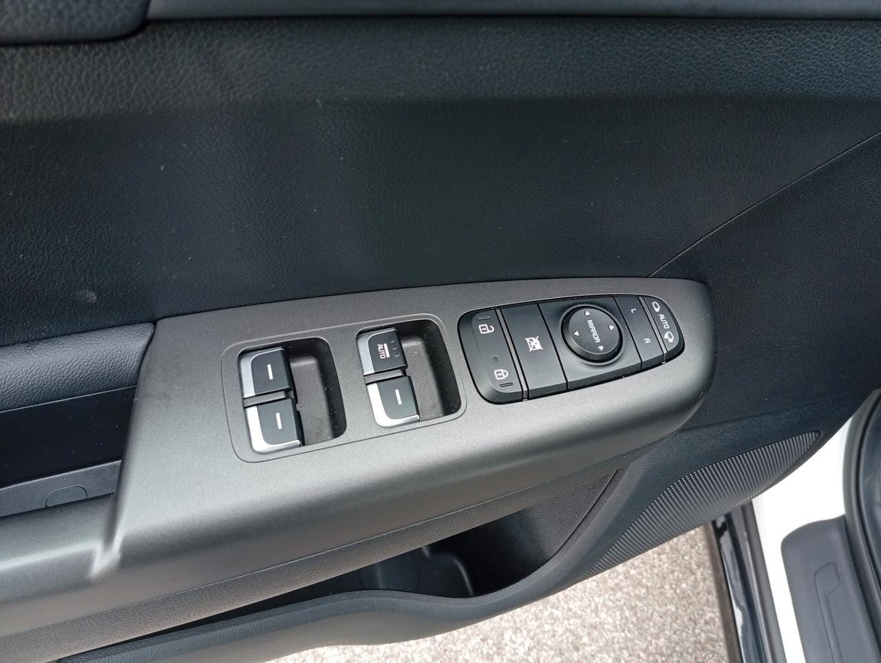 Kia Sportage 1.6 CRDI 136 CV 2WD Mild Hybrid Black Edition NEOPATENTATI OK