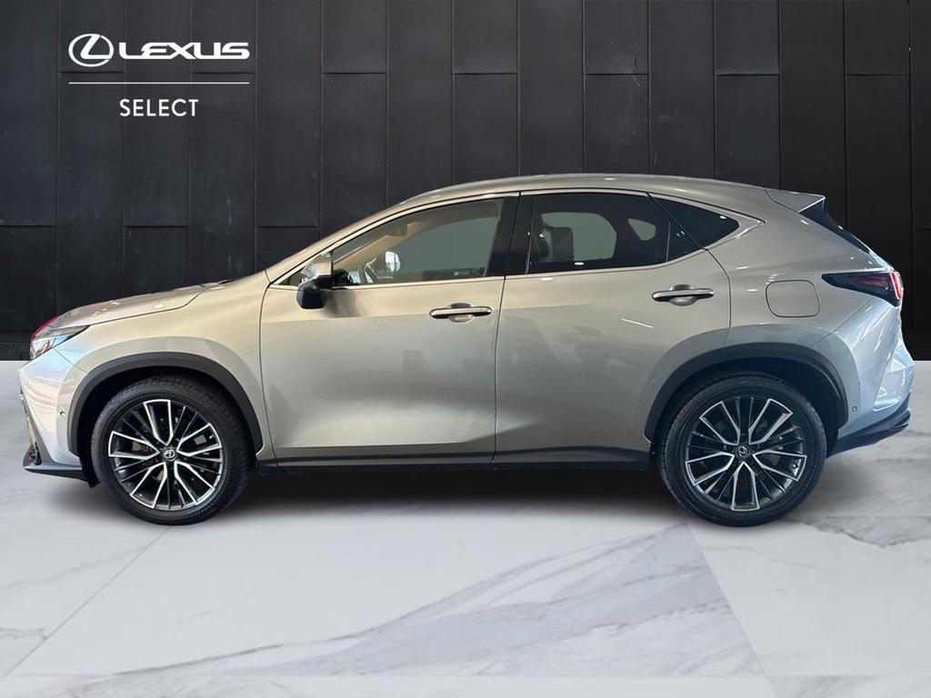 Lexus NX 2.5 plug-in Luxury 4wd e-cvt