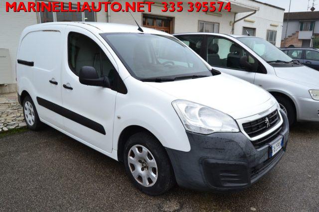 PEUGEOT Partner BlueHDi 100CV FURGONE 3 POSTI NON C'E' IVA DA AGG.