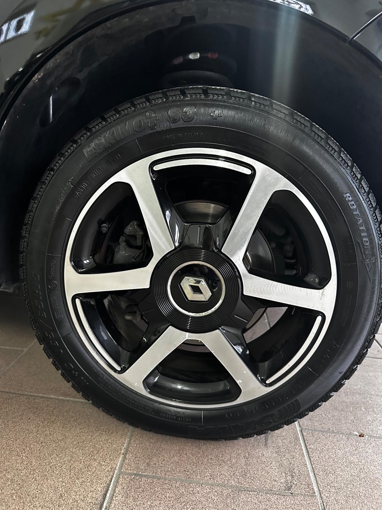 Renault Twingo TCe 90 CV Duel2