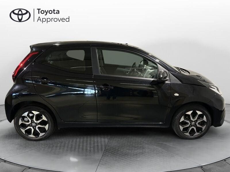 Toyota Aygo Aygo Connect 1.0 VVT-i 72 CV 5 porte x-play