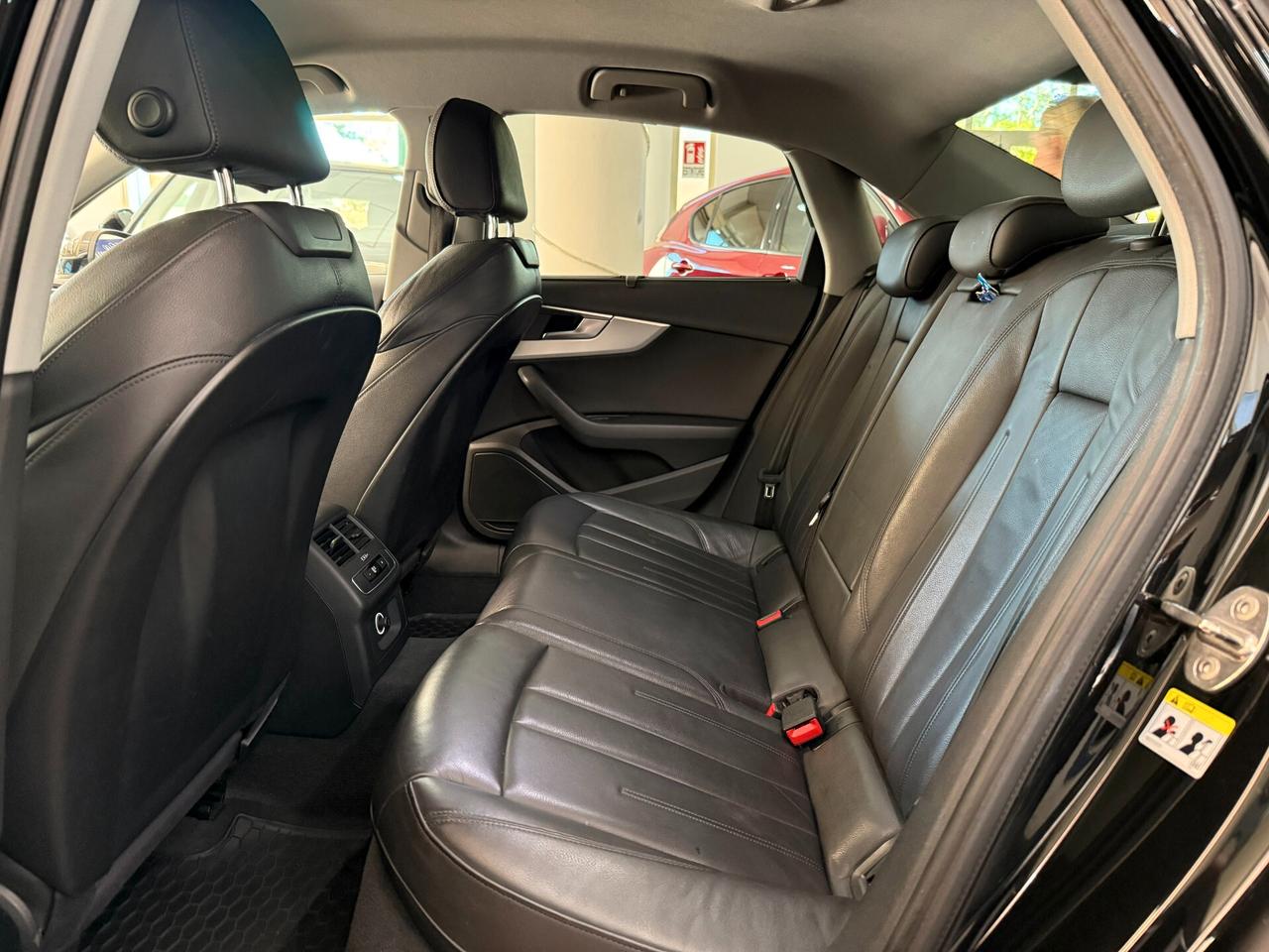 AUDI A4 2.0 TDI 190CV SPORT Ottobre 2016