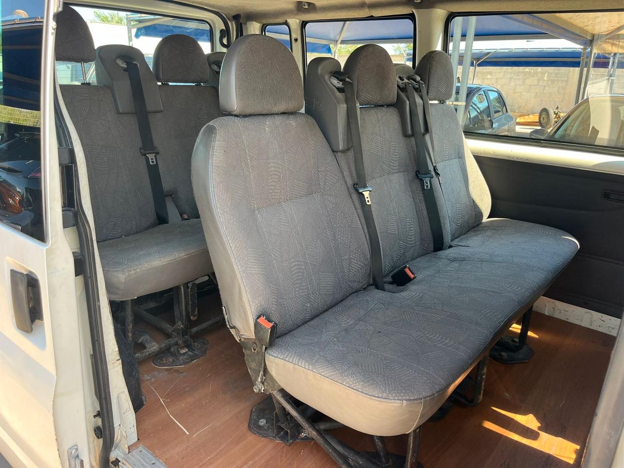 Ford Transit 9 POSTI