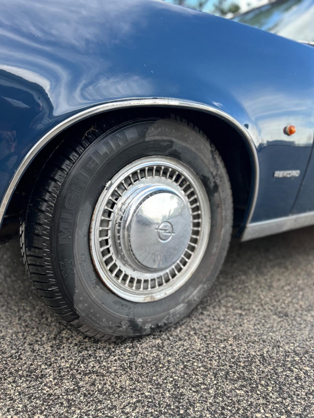 Opel Rekord D 2100 AUTOMATIC