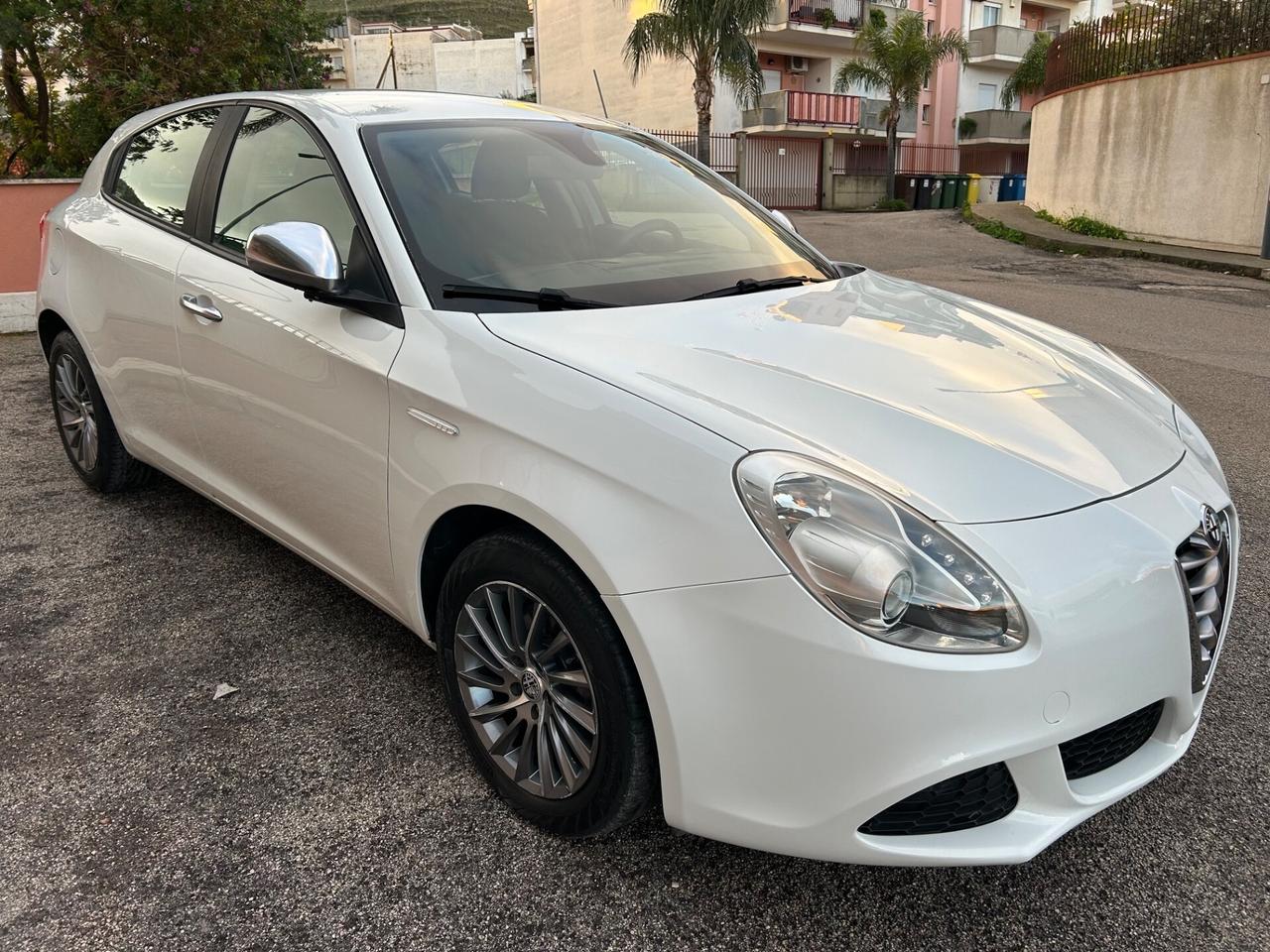 Alfa Romeo Giulietta 1.6 JTDm garanzia 12 mesi