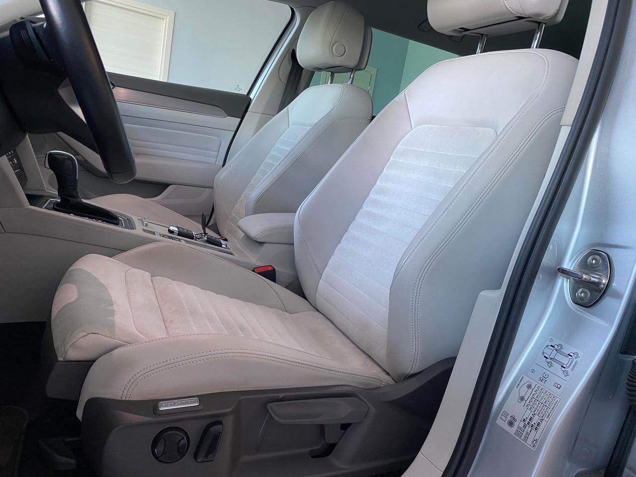 Volkswagen Passat Variant 2.0 150 Cv SCR EVO DSG Executive