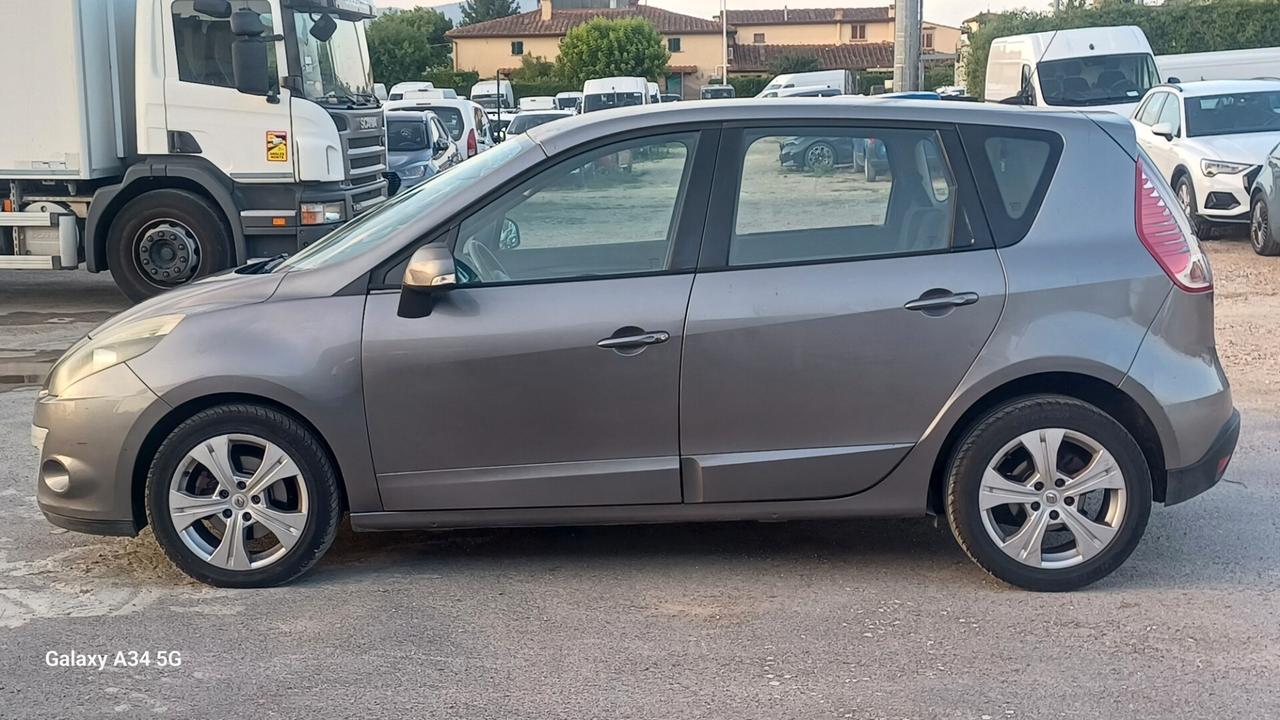 Renault Scenic Scénic X-Mod 1.5 dCi 110CV Luxe