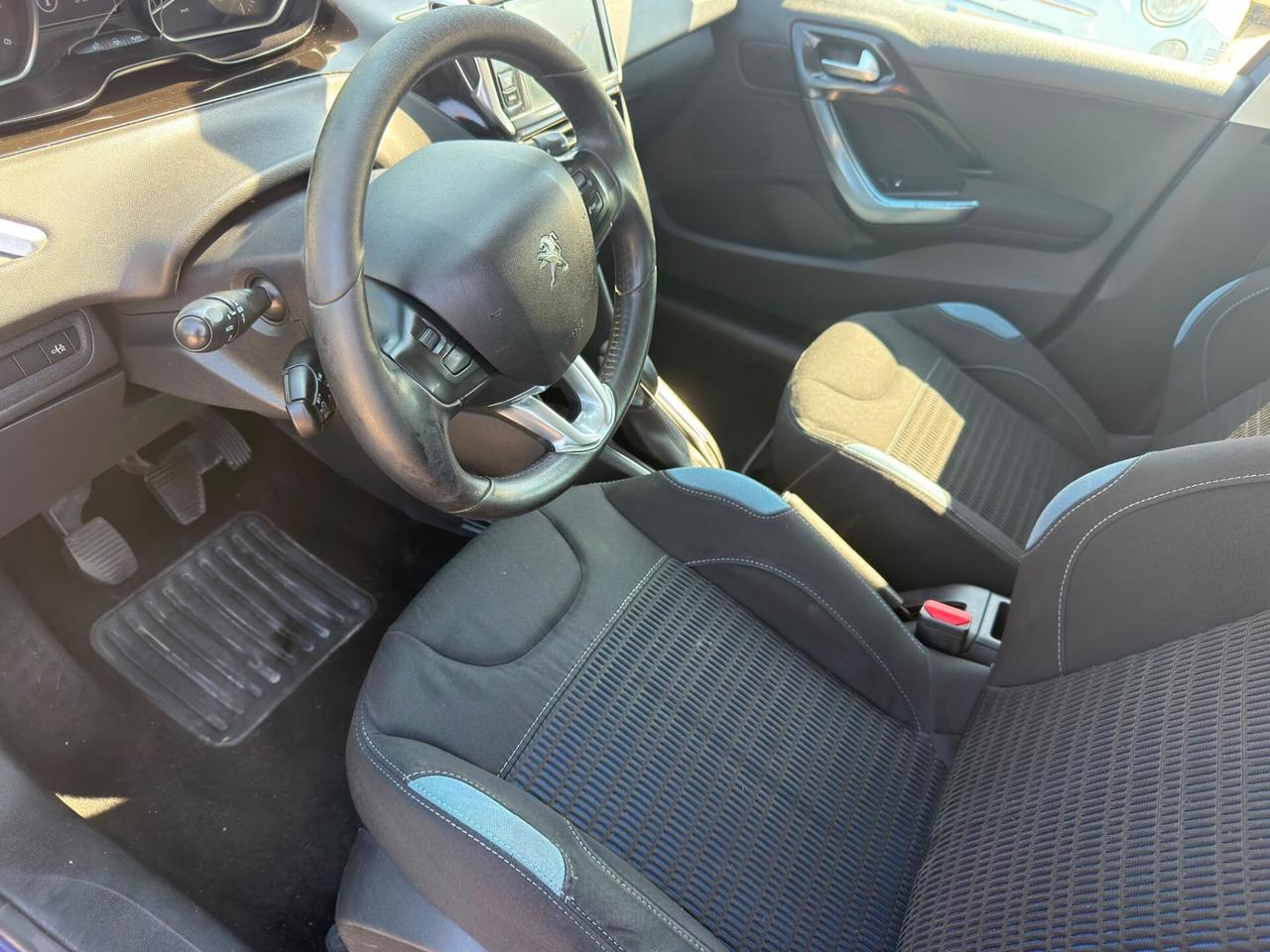 Peugeot 208 1.4 e-HDi 68 CV S&S robotizzato 5 porte Active