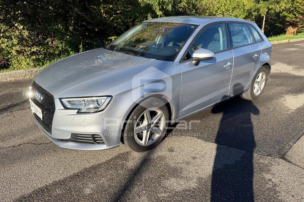 AUDI A3 Sedan 35 TDI S tronic Business