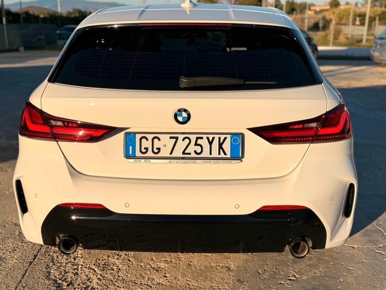 Bmw 118 118d 5p. Msport
