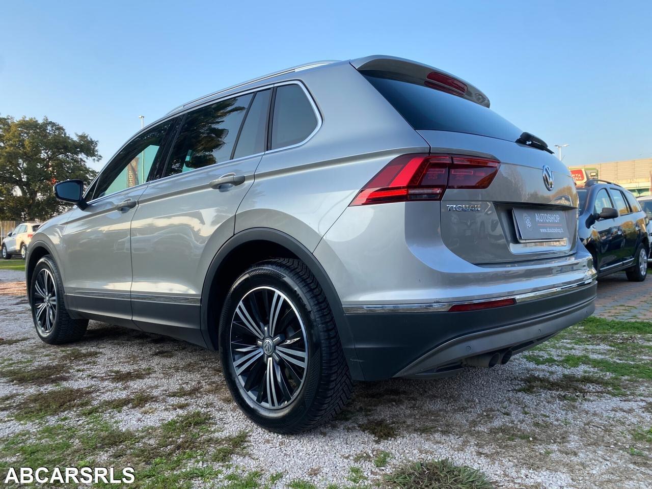 VOLKSWAGEN - Tiguan - 2.0 TDI DSG Executive BMT -