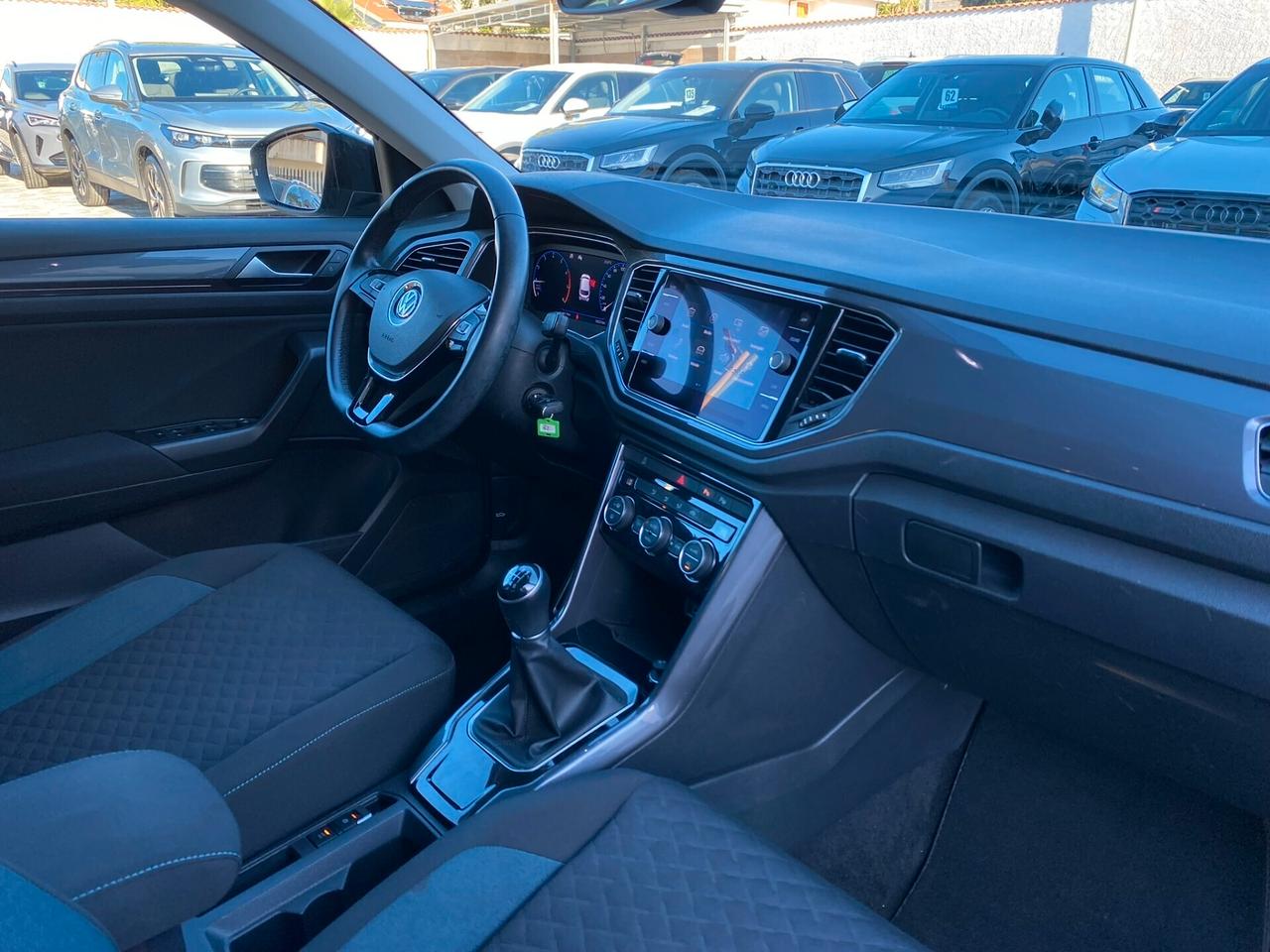 Volkswagen T-Roc Business IQ. Drive 1.0 TSI 116CV