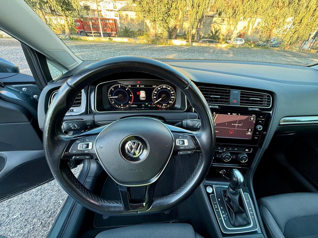 VOLKSWAGEN GOLF 1.6 TDI 115 CV DSG SPORT R LINE