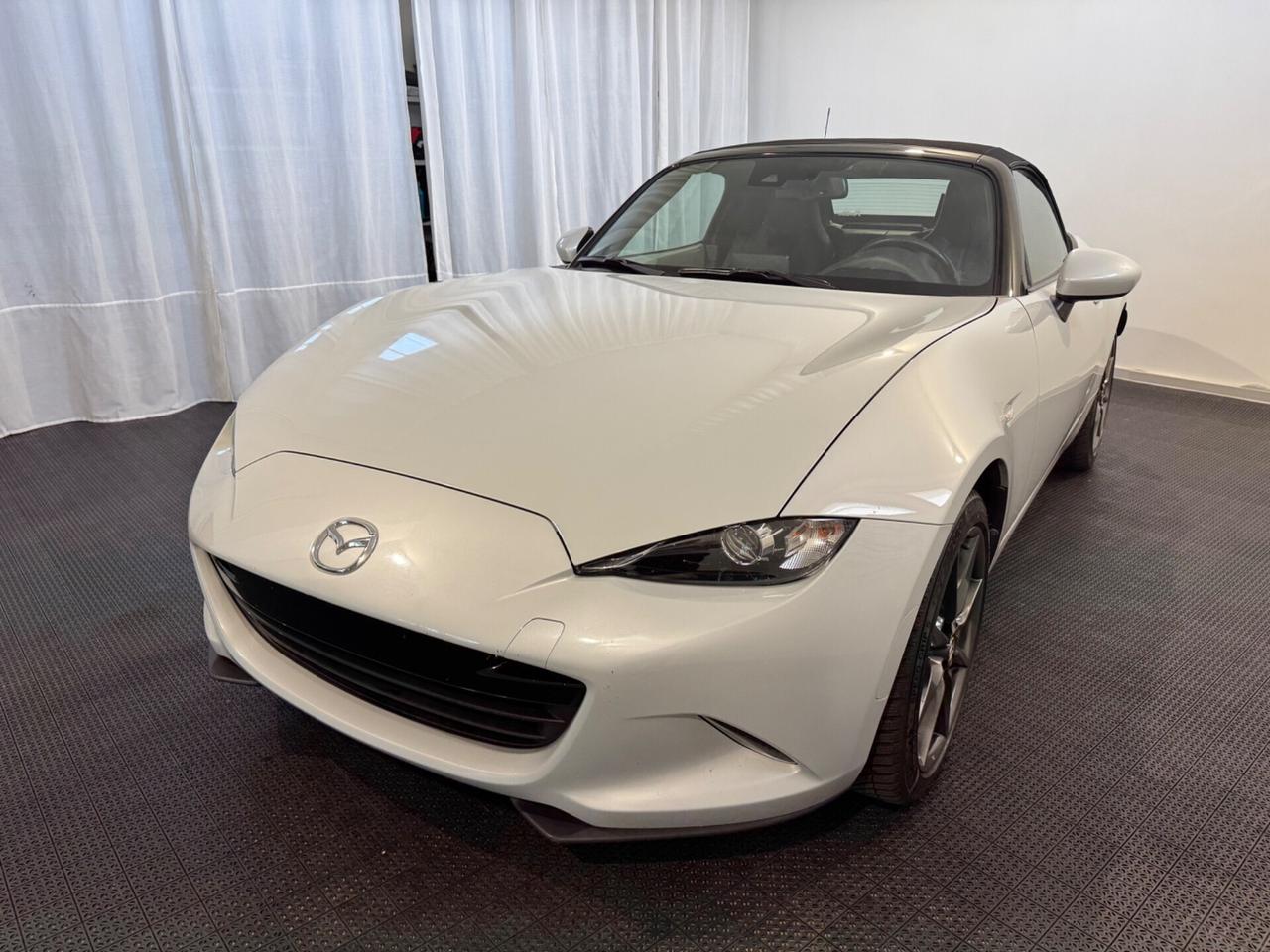 Mazda MX-5 2.0L Skyactiv-G Sport