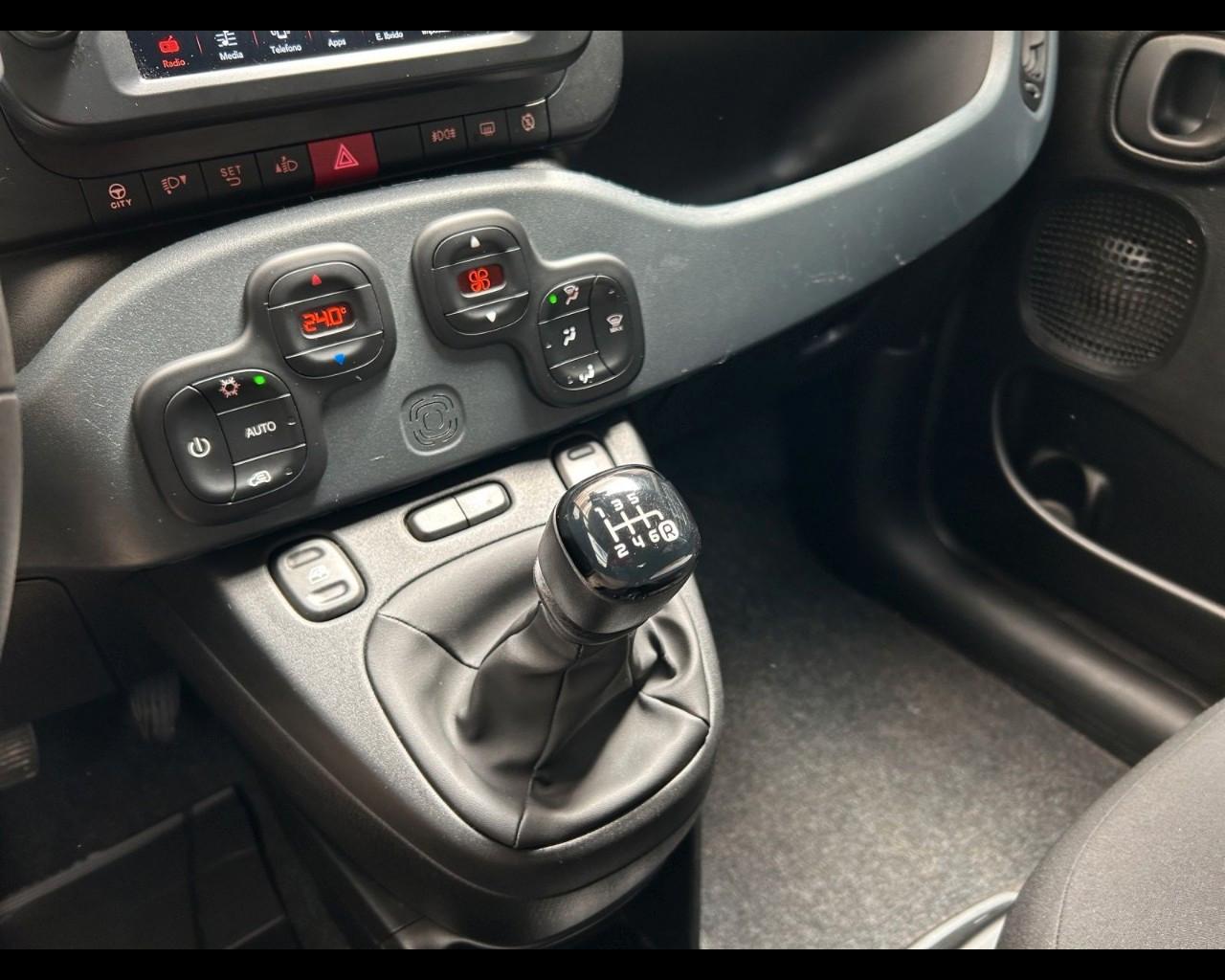 FIAT Panda III 2021 Cross - Panda 1.0 firefly hybrid Cross s&s 70cv 5p.ti
