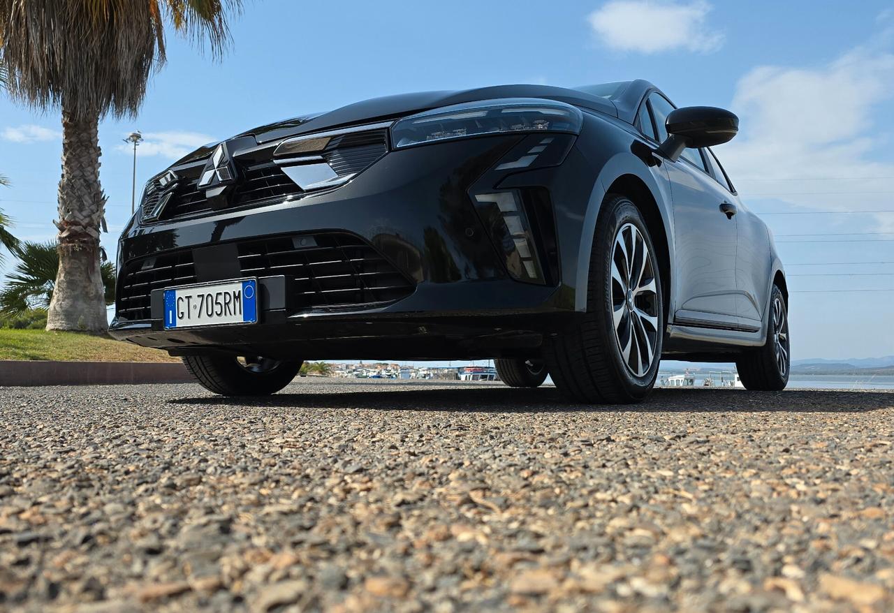 Mitsubishi Colt 1.0L turbo 90 CV Invite