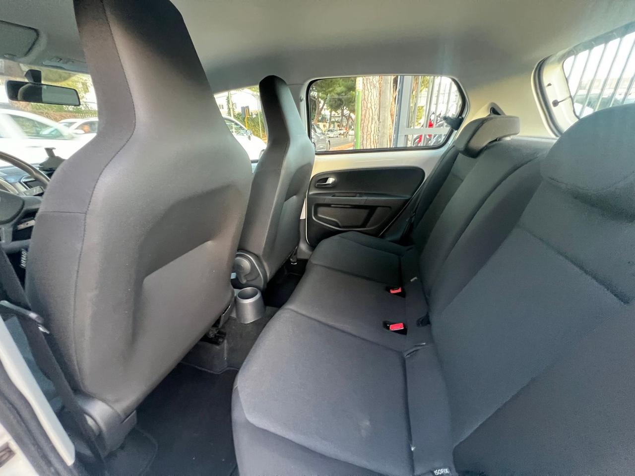 Volkswagen up! 1.0 5p. move