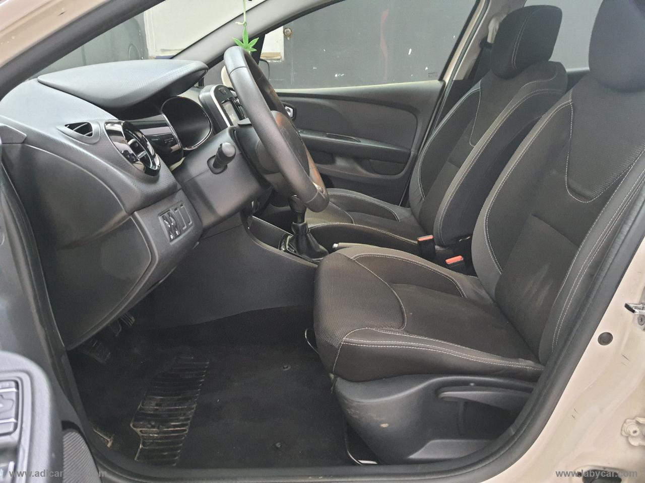 RENAULT Clio 1.2 75 CV 5p. Intens