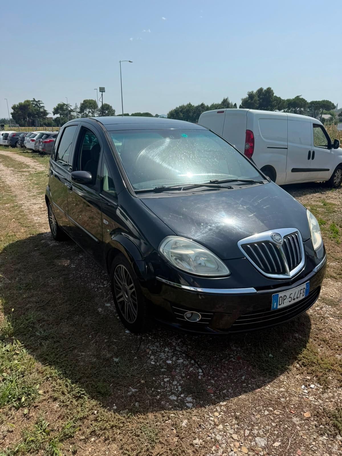 Lancia MUSA 1.4 16V Poltrona Frau