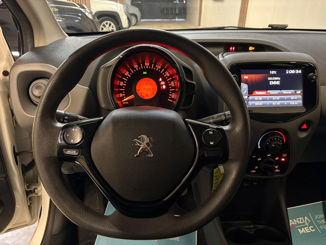 Peugeot 108 1000cc 72cv VTi 5 porte Allure