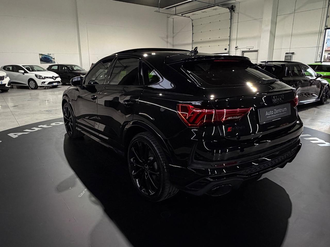 Audi Q3 RS quattro S tronic