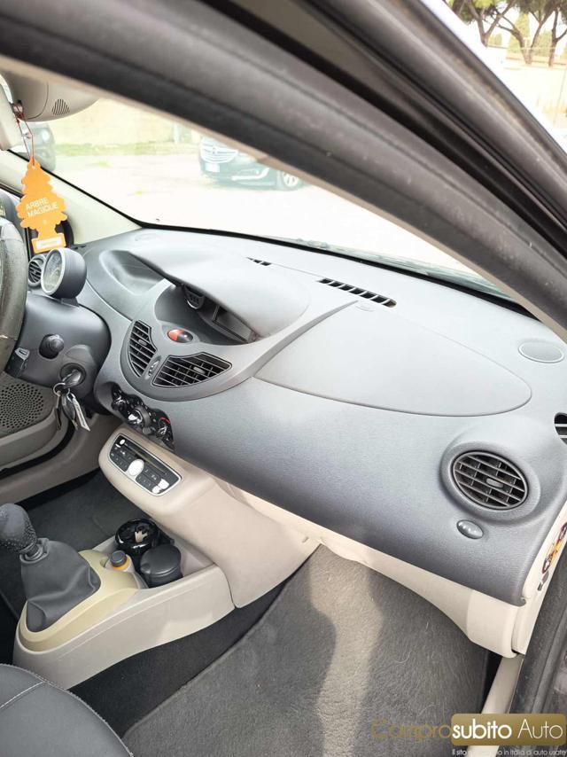 RENAULT Twingo 1.2 16V LEV SkyLight