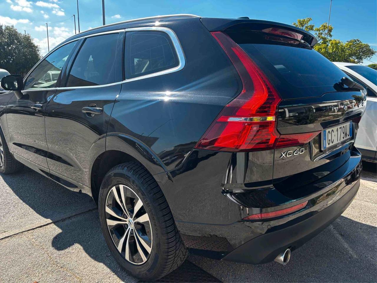 Volvo XC 60 XC60 B4 (d) AWD Geartronic Momentum Pro
