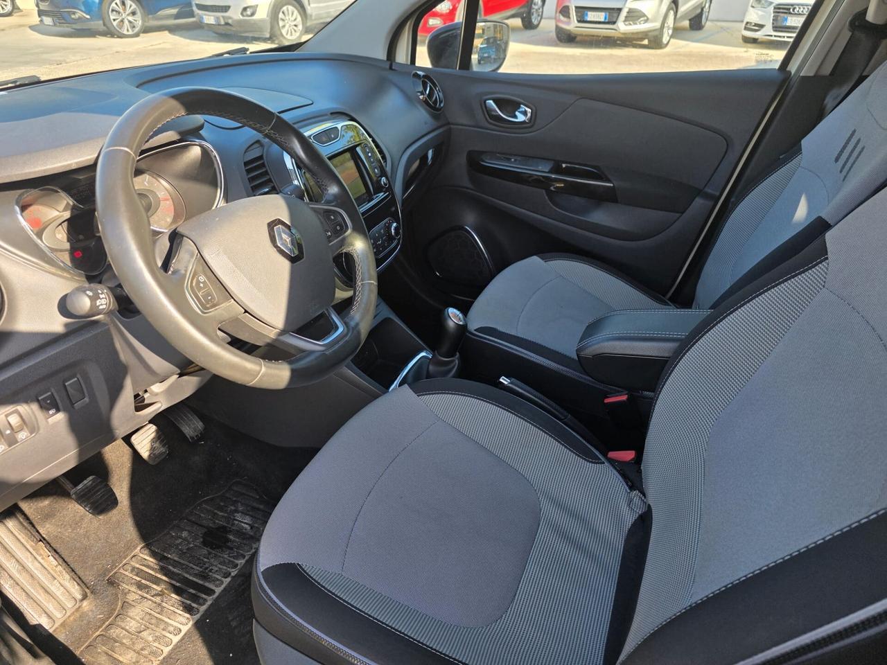 Renault Captur dCi 8V 90 CV EDC Start&Stop Energy Intens