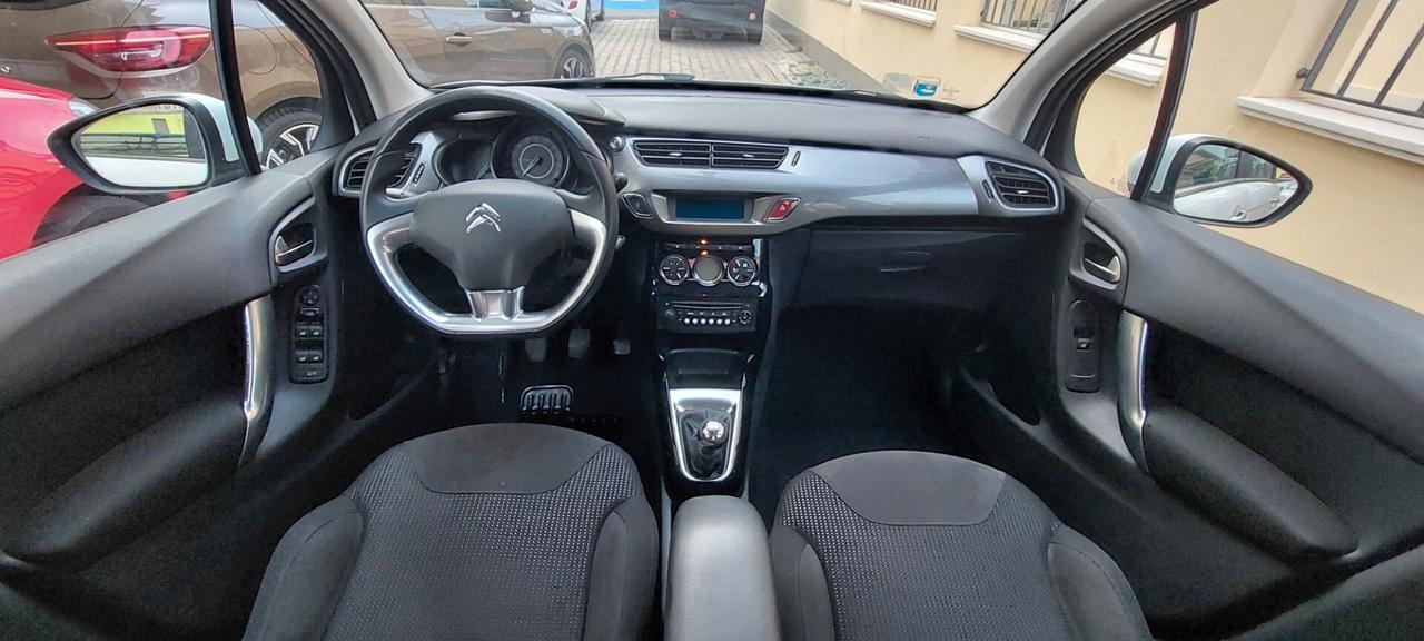 C3 EXCLUSIVE TETTO ZEN IN VETRO 1,4 DIESEL 70 CV NAVIGATORE TELEFONO SENSORI FULL IMPECCABILE