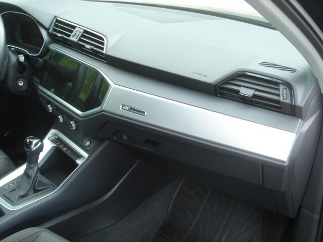 Audi Q3 2.0 TDI 150 CV S-tronic Business