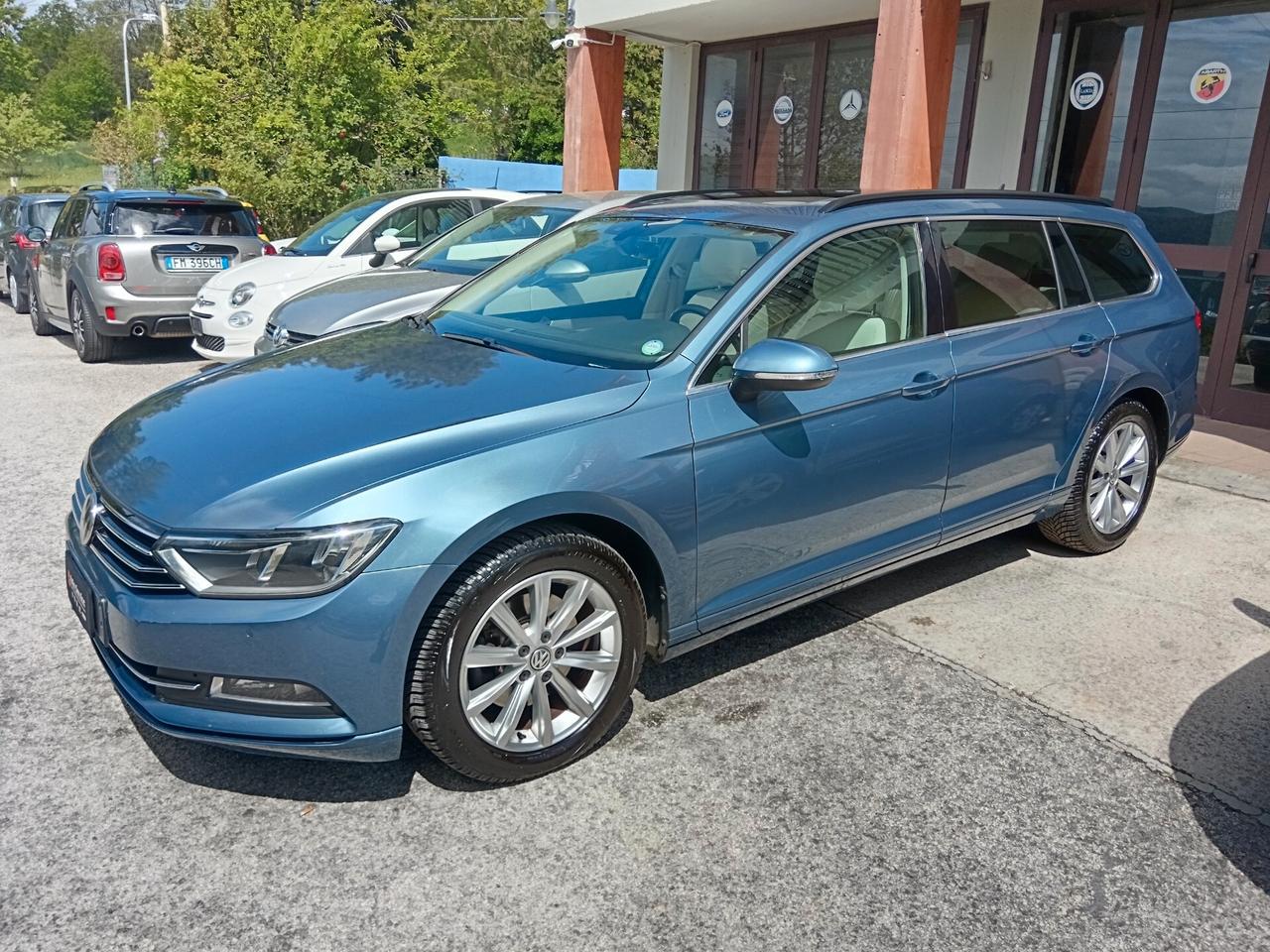 Volkswagen Passat 1.6 TDI 120CV TETTO APRIBILE
