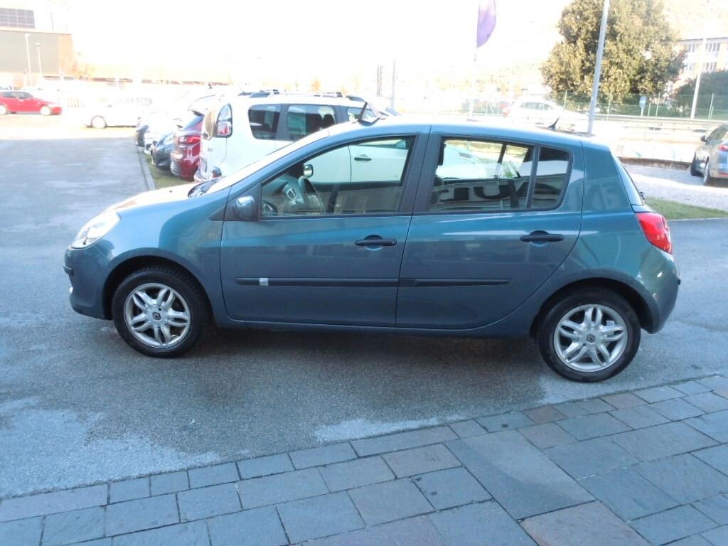 Renault Clio 1.2 5P