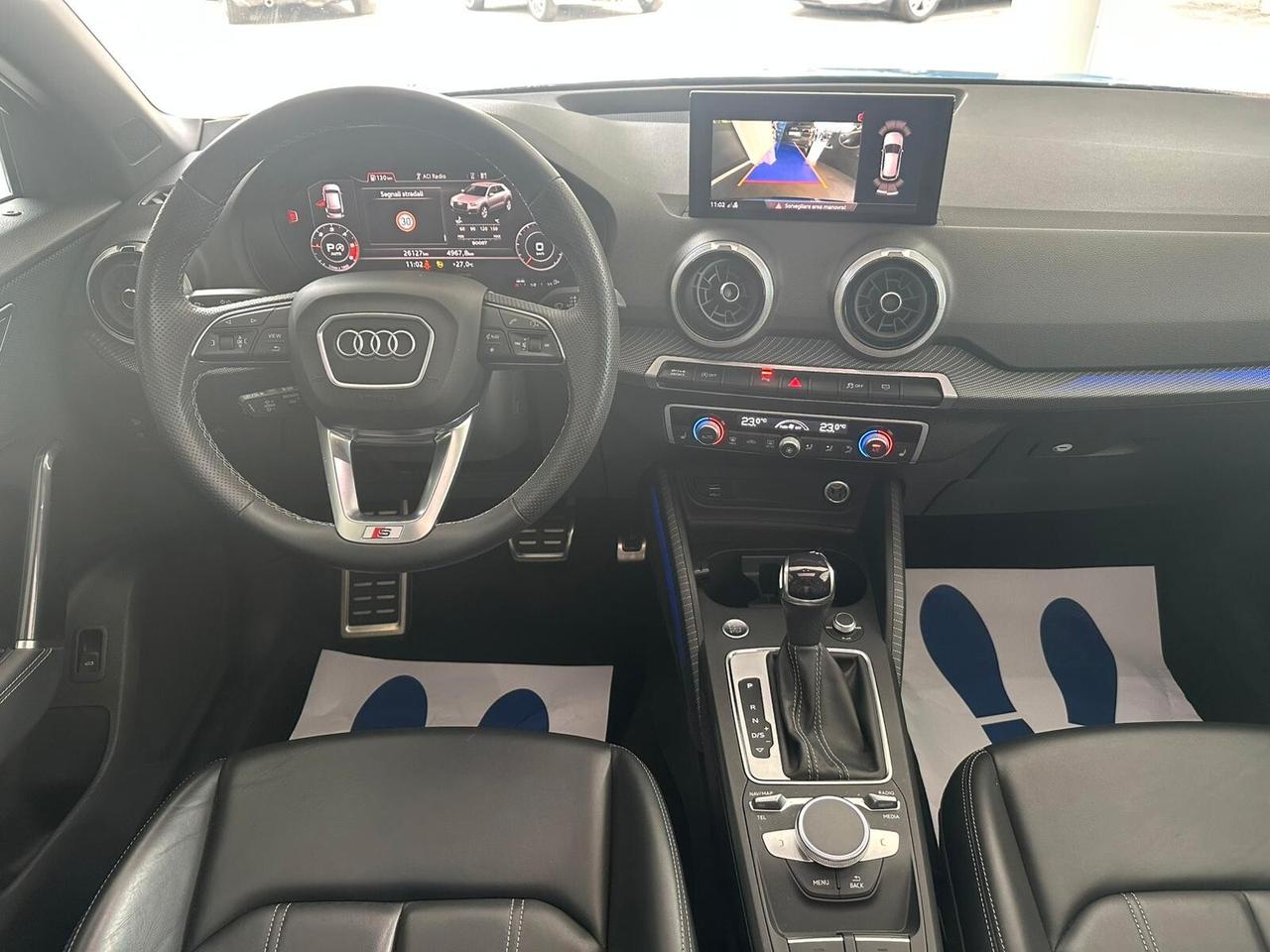 Audi Q2 35 TDI S tronic Identity Black