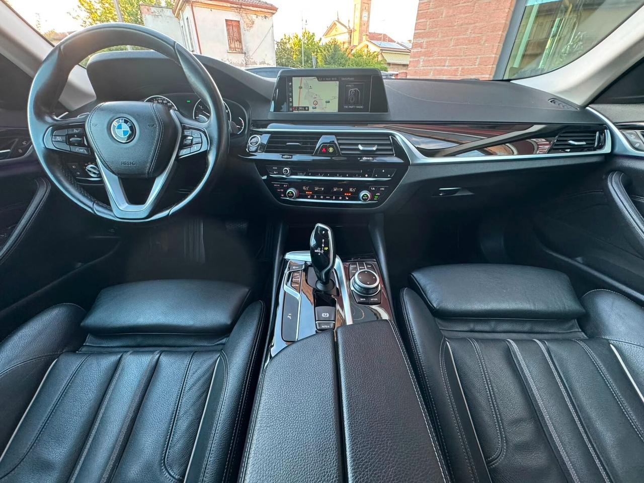 BMW 520d SPORT FULL OPTIONAL