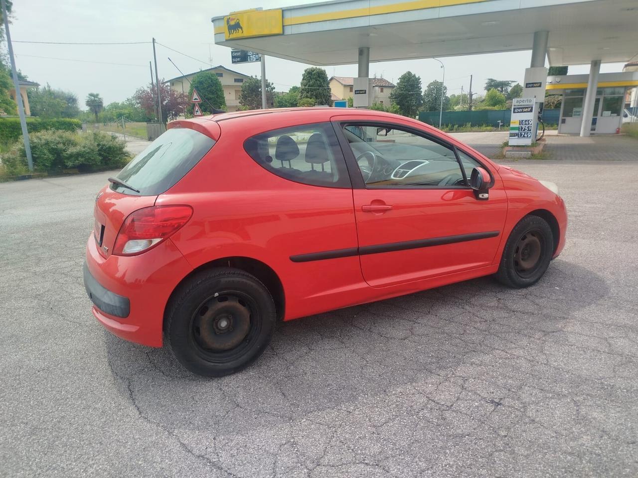 Peugeot 207 1.4 GPL (Accetto Permute)